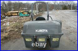 2020 Kubota Z411KW Zero Turn Lawn Mower with Grass Catcher &Counter Only 16 Hours