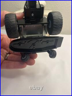 Geris Dixie Chopper XW2200 Zero Turn Mower 60Deck 1st In Series 1/16 Made In US Geris Dixie Chopper XW2200 Zero Turn Mower 60Deck 1st In Series 1/16 Made In US