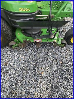 John Deere Z920A 60in Cut Zero Turn Mower